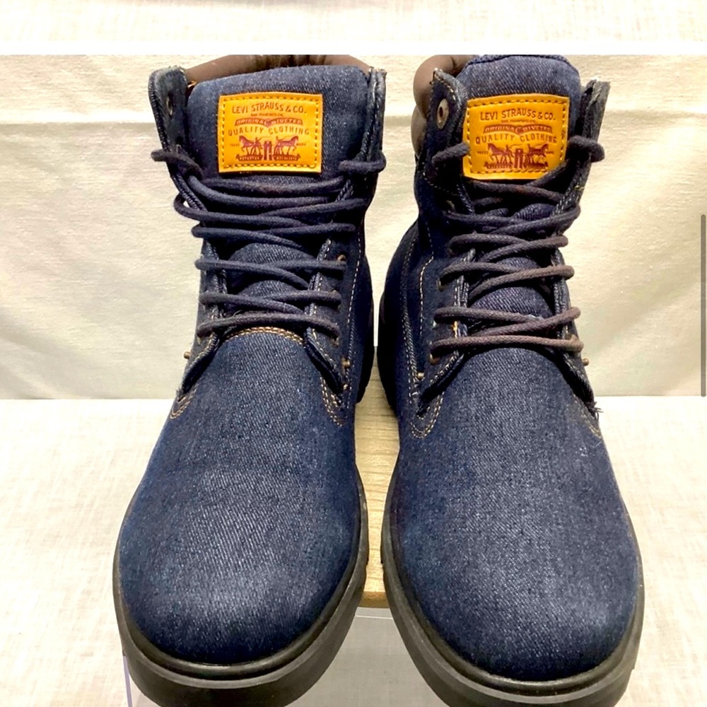 LEVI & STRAUSS UPPER LEATHER BOTTOM DENIM BOOTS